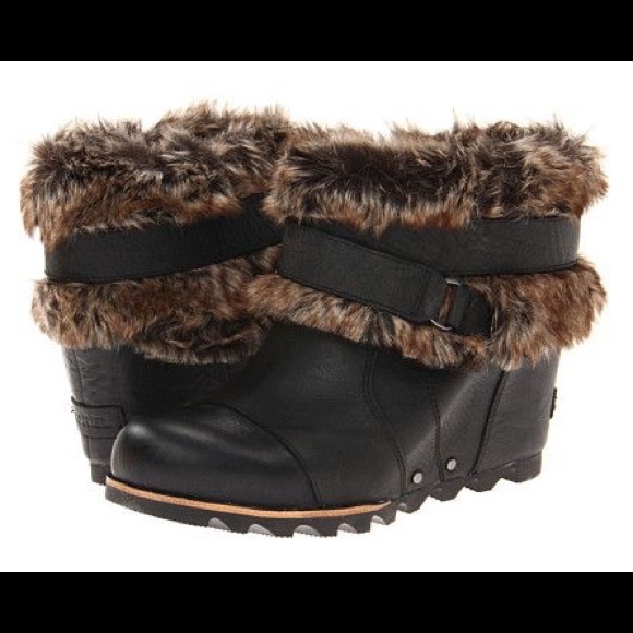 sorel joan of arctic wedge fur